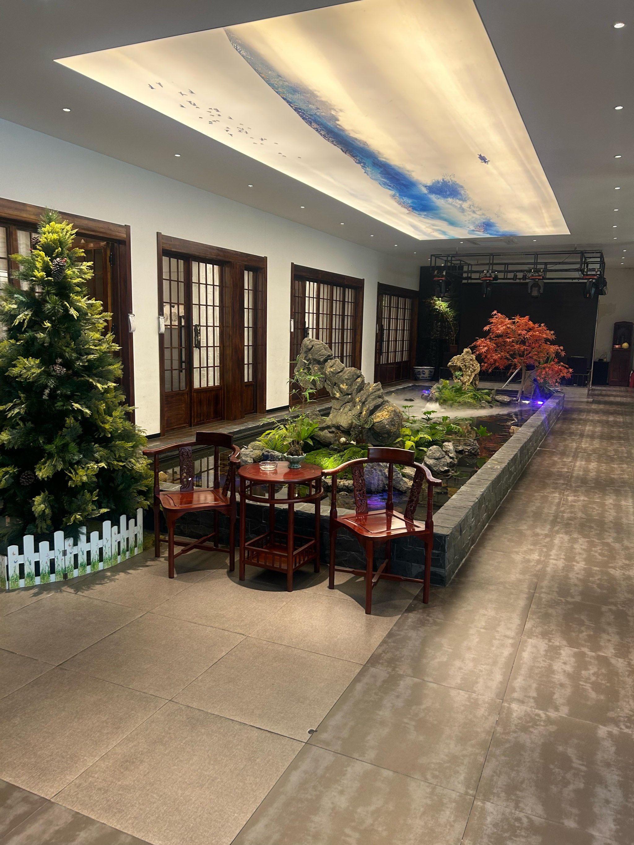 还会再来.整体不错,很安静很舒服,新鲜有特色