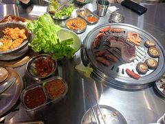 -哈哈碳都·牛肋条无限自助烤肉(宝龙店)