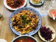 -壹阁胡羊焖饼(特色小吃街店)