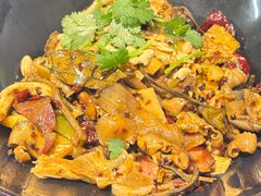 -川山城麻辣香锅(鼎汇美食城店)