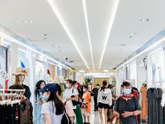 -广州白马服装市场
