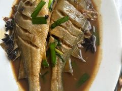 -宾朋海鲜饭庄(兴海路店)