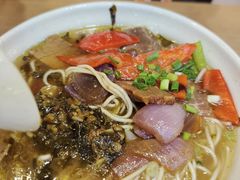 -佬钱湾仔(衣裳街店)
