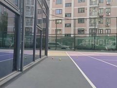 -快网网球俱乐部(长宁区金桥花园球场)