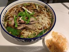 -镇南锅盖面馆(解放路店)