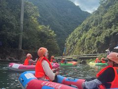 -安吉龙王山峡谷漂流
