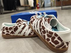 -adidas(滔搏新城吾悦广场店)