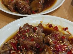 中辣辛辣猪蹄-贤花饭店(城阳店)