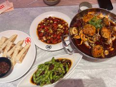 -肥肥虾庄·金牌油焖大虾(首义路店)