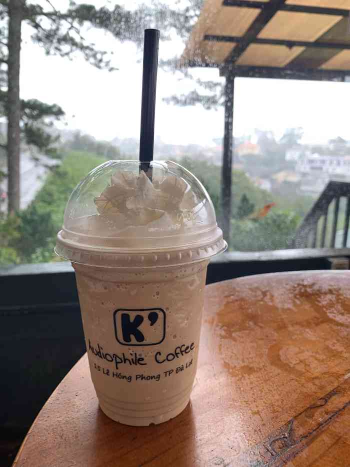 up coffee-"从疯狂屋出来搜到这家号称是大叻最美咖啡馆.