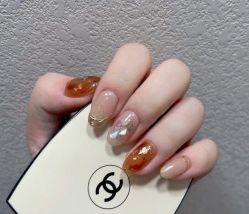 -兔猫ToMoreNails美甲美睫