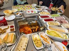 -海底捞火锅(新松江路生日主题店)