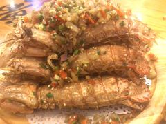-鲁小三·大骨自助(金山总店)