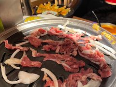 -明洞阿姨·韩式酱蟹烤肉·创意料理(三元桥店)