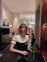 -BULB STUDIO 巴柏明星发型工作室