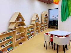 -美国谷斯妈妈早教中心 (陆家嘴店)