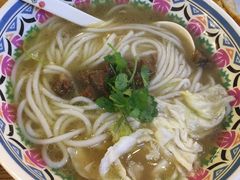 -鑫花溪牛肉米粉(人民广场店)