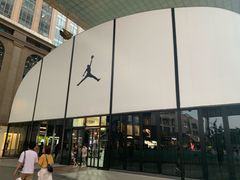 -Air Jordan(世贸天阶店)