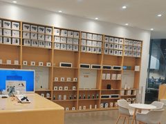 -华为授权体验店(中山公园来福士)