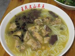 -文山荷鲜居(翠湖店)