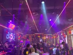 -喜鹊音乐酒馆(西街店)