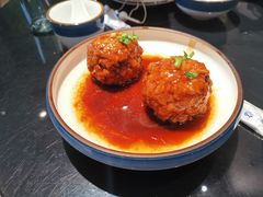 咸蛋黄狮子头-梅飞酒家(桑园路店)