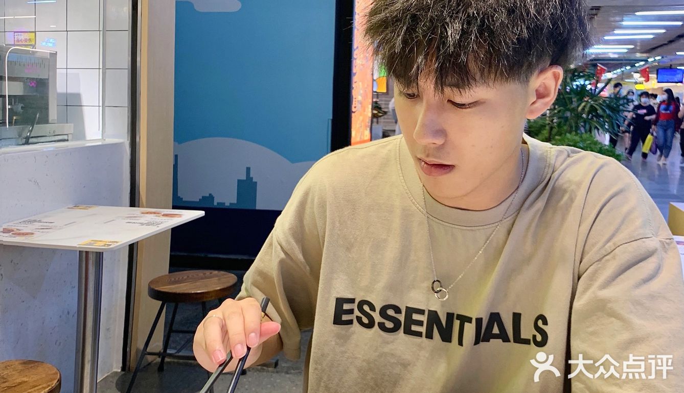 深圳探店｜最近超火又实惠的牛肉粉来啦🔥 