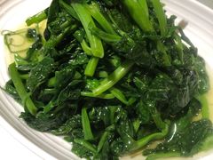 清炒豌豆尖-新川办餐厅