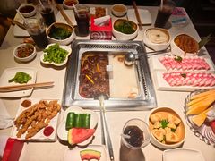 -海底捞火锅鲜切牛肉主题店(长寿路店)