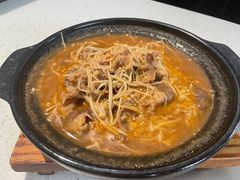 肥牛金针姑-肥仔文澳门猪骨煲(南京西路店)
