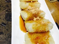 -沪小二炭火蛙锅(淮海中路美食不夜城店)