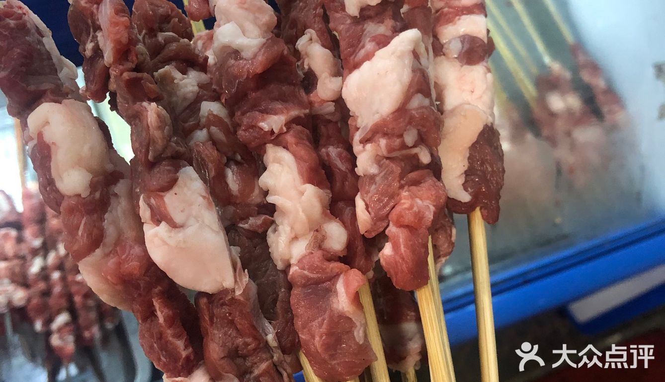 西区花园里的一家新疆烤羊肉,真心好吃