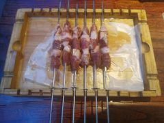 烤羔羊肉串-三个蒙古大叔羊肉串(大宁店)