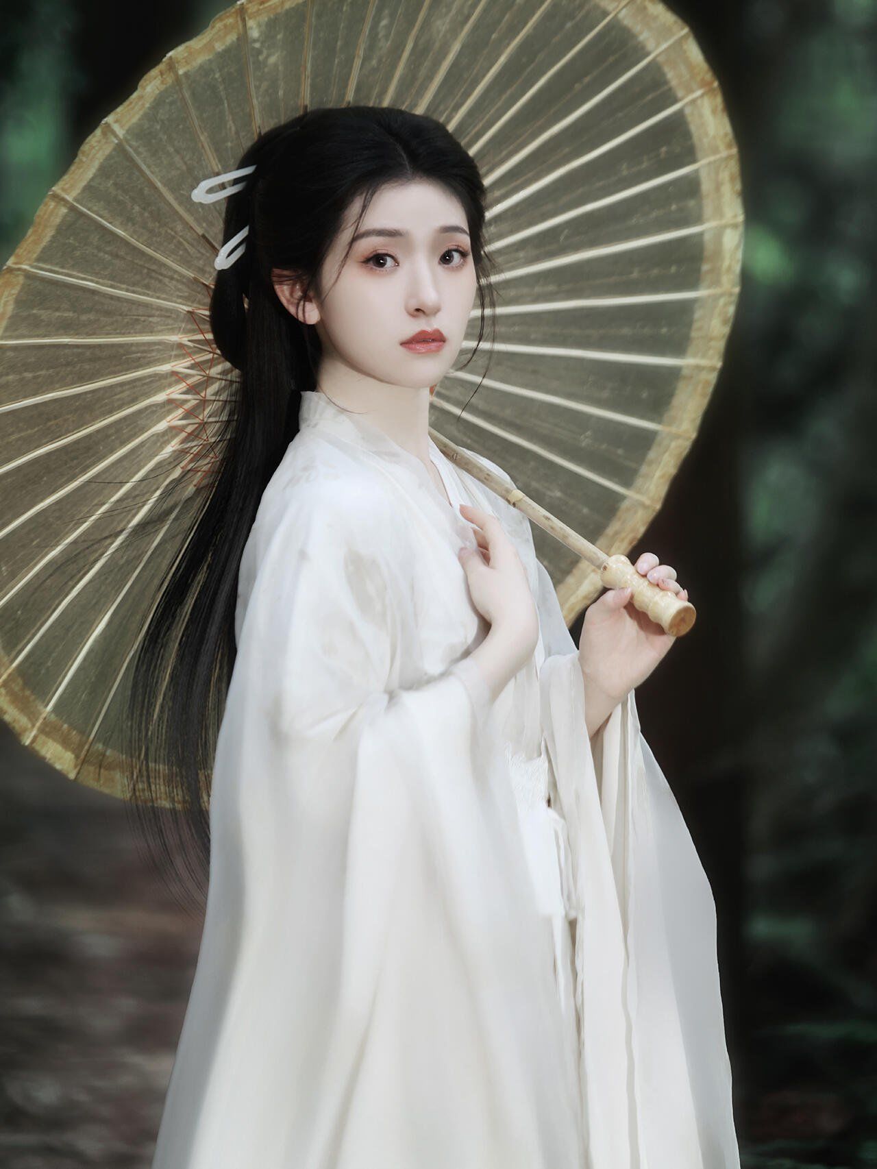 藏在森林中的破碎感🦋这波清冷古风赢麻了