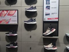 -NIKE武汉品牌体验店