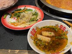 -沸炉重庆老火锅(军事博物馆店)