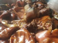 -老鼎万春卤菜(五代传承创始老店)