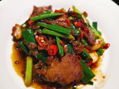 大蒜炒酱牛油-坛宗剁椒鱼头(河西王府井店)