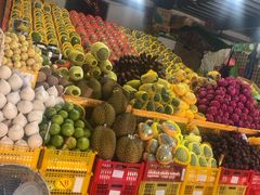 -三亚新鸿港水果一级批发市场