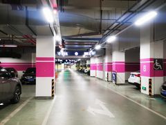 -经纬汇-停车场