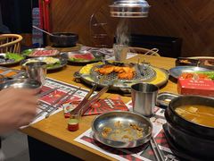 -青瓦炭韩潮烤肉(花园道店)