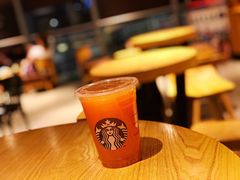 冰摇桃桃绿茶-星巴克(杭州嘉里中心4F店)
