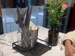 -阿妮叶李(光谷世界城店)