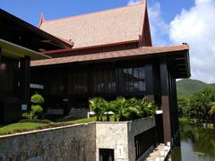 -三亚湾海居铂尔曼度假酒店