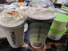牛油果黄油巴旦木酸奶昔-迷客夏Milksha(圆融天幕店)