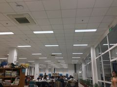 -哈工程图书馆