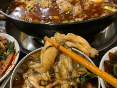 -鸿顺老铁锅美蛙鱼府(解放碑店)