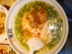 -湘人龙记老长沙米粉(华普国际大厦店)
