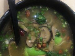 -龙记桂林米粉(财满街店)