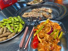 -马路牙子烧烤音乐酒馆(望京店)